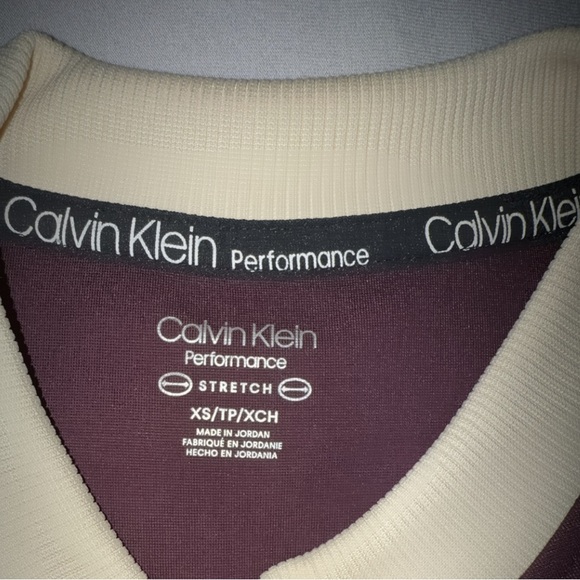 AUTHENTIC CALVIN KLEIN crop sweatshirt like new perfect for a night out fit - Picture 3 of 3